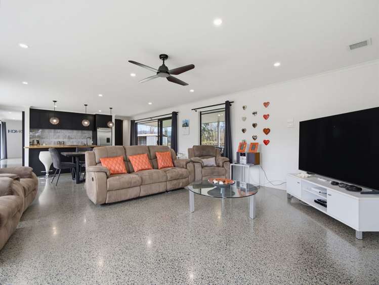 169 Busby Road Katikati_8