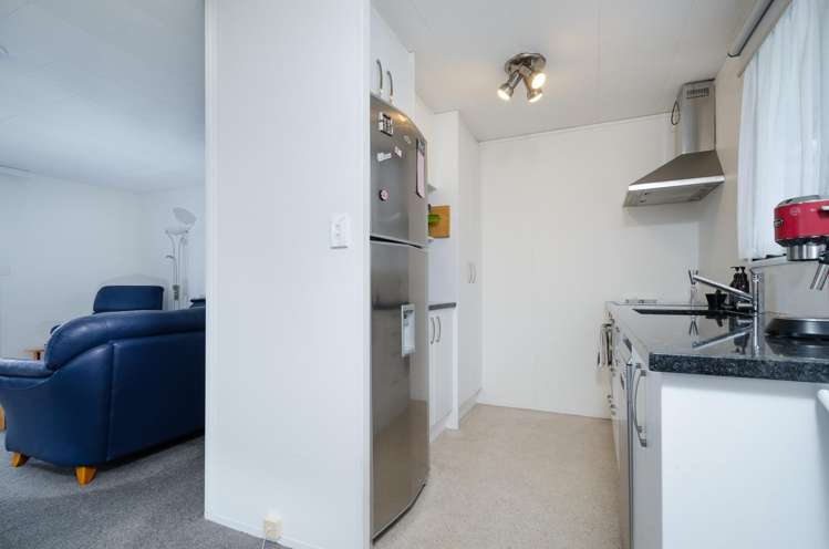 2/37 Rosier Road Glen Eden_5