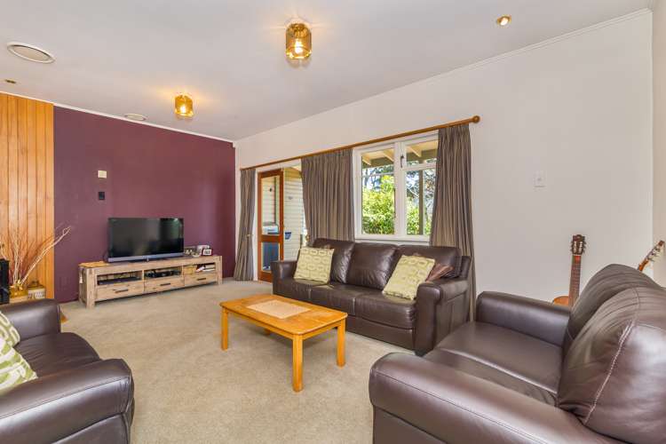 78 Heretaunga Square Silverstream_5
