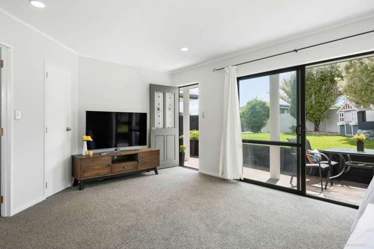 1 Gilshennan Valley Red Beach_7