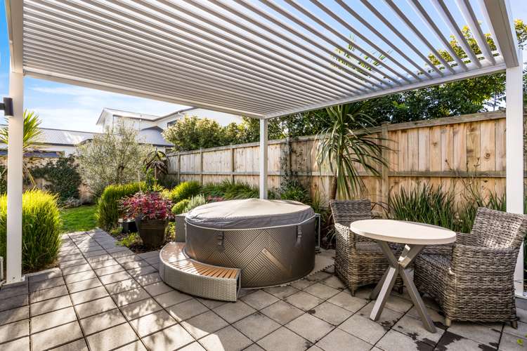 15a Marine Garden Crescent Beachlands_12