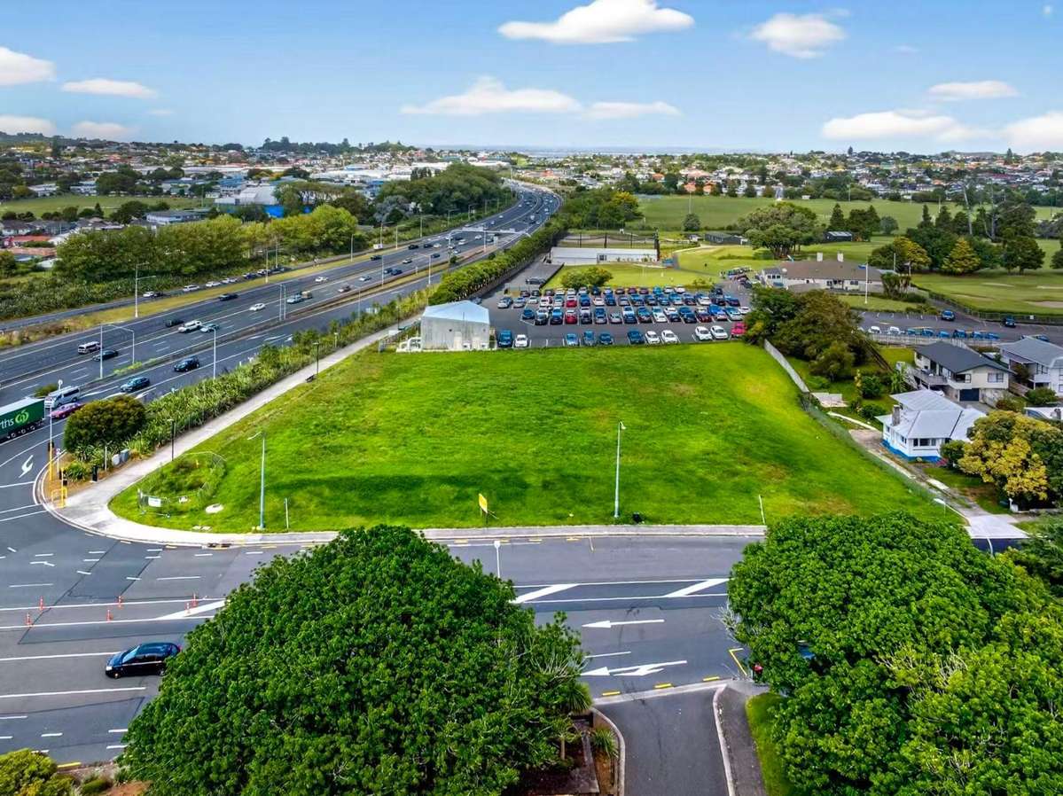 1370-1376 Dominion Road_1