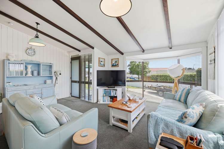 6 Vela Place Clarks Beach_12