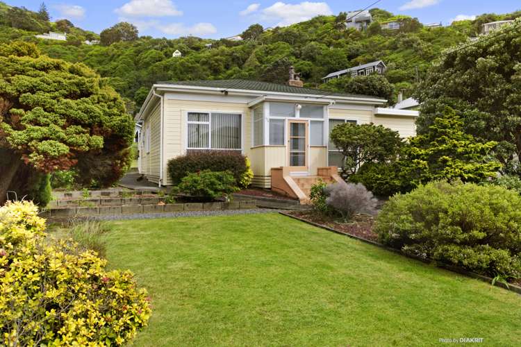 156 Queens Drive Lyall Bay_0