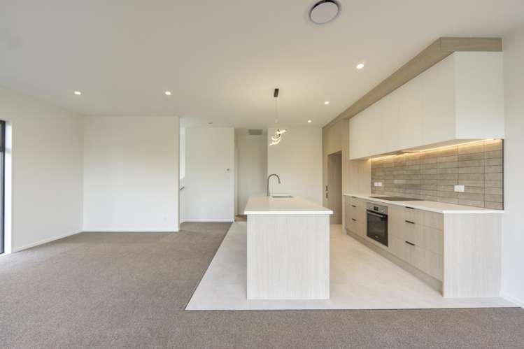 2/3 Harrowfield Drive_0