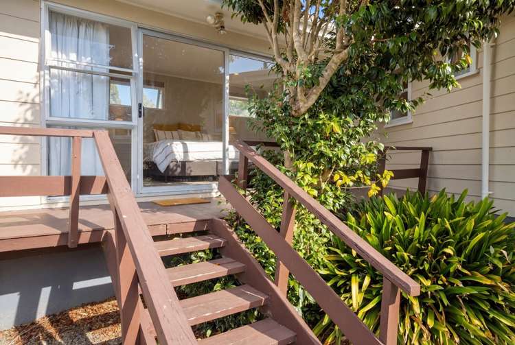 129 Kingswood Road Brookfield_26