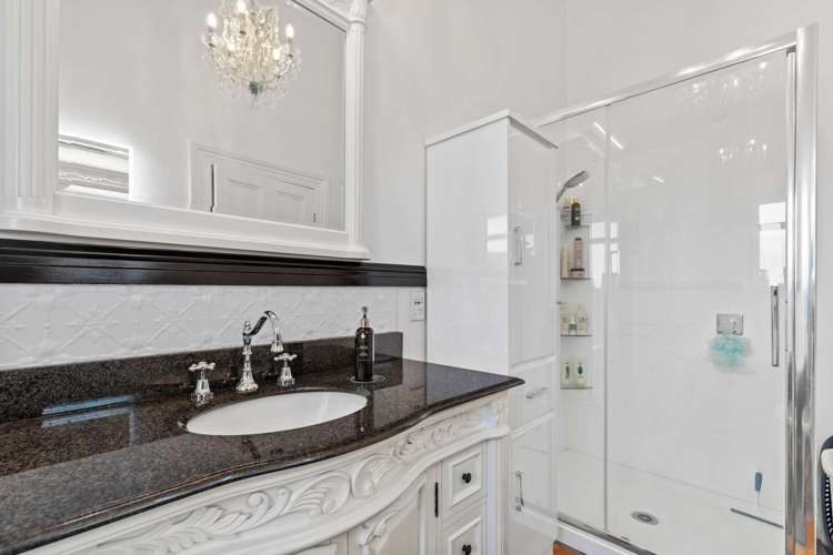 18 Clark Road Pahurehure_10