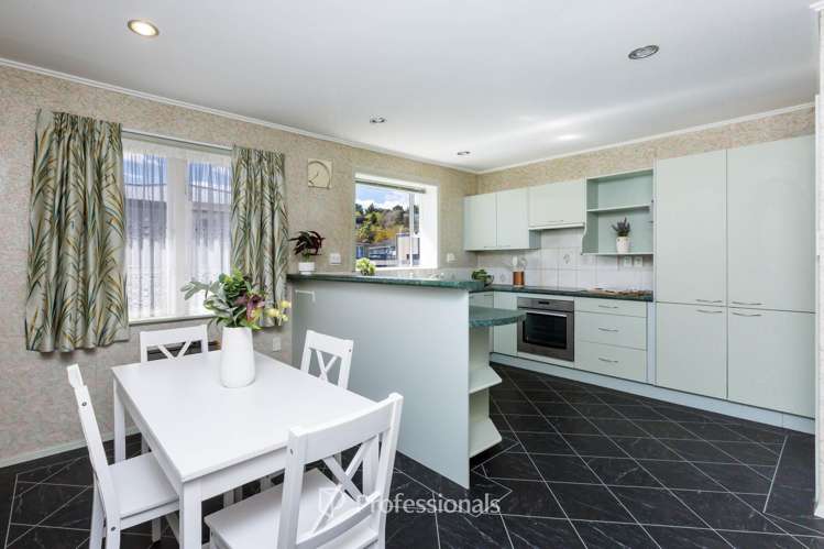 1248 Fergusson Drive Brown Owl_8