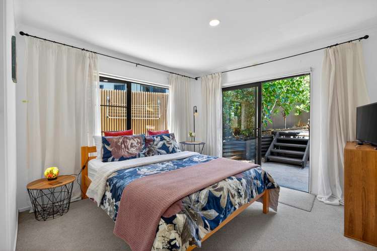 17 Ashdonleigh Grove Stoke_18