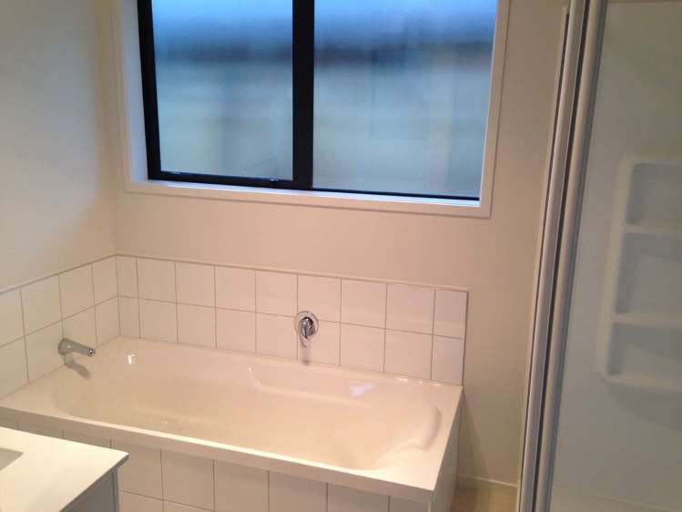 16 Kennedy Lane Hamilton East_13