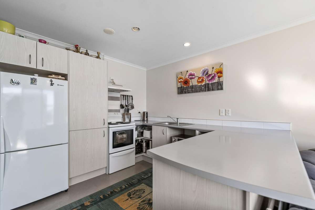 21/60 Parton Road_4