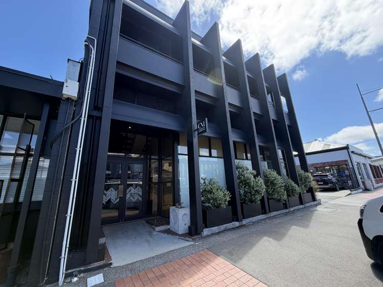 Room 8/209 Queen Street East Hastings_5