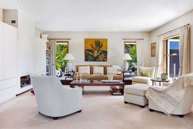 131 Point View  Drive East Tamaki Heights_13