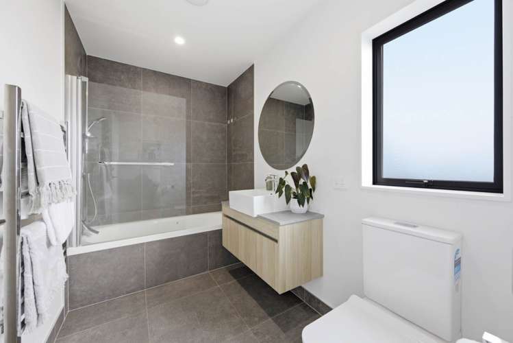 7D Walsall Street Avondale_17