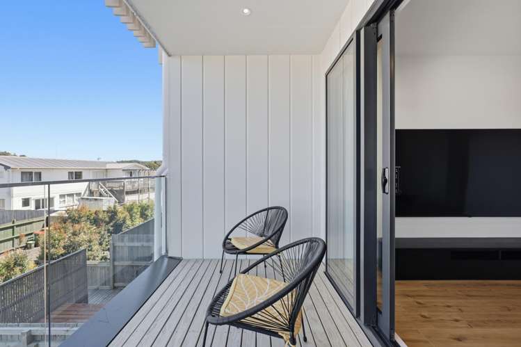 7 Ngaru Way Orewa_10