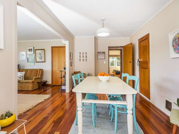 32 Elphinstone Avenue Strathmore Park_11