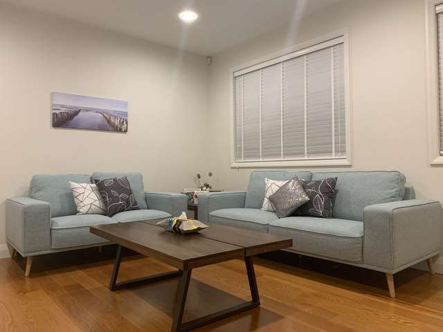 102b Beach Road Castor Bay_1