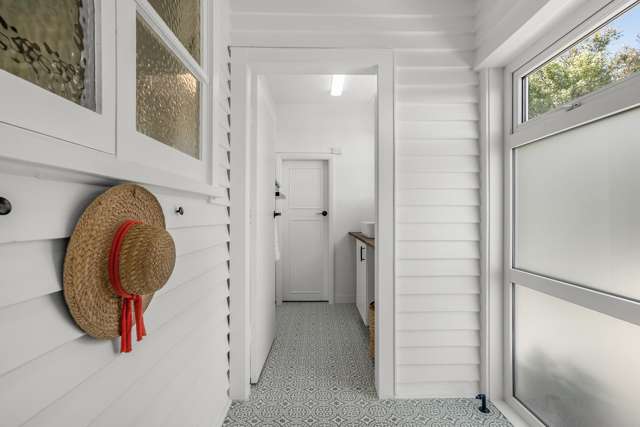 20 Titiro Moana Road Korokoro_4