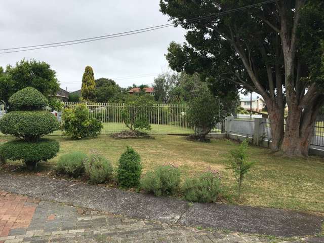 8 Halswell Street Mangere East_2