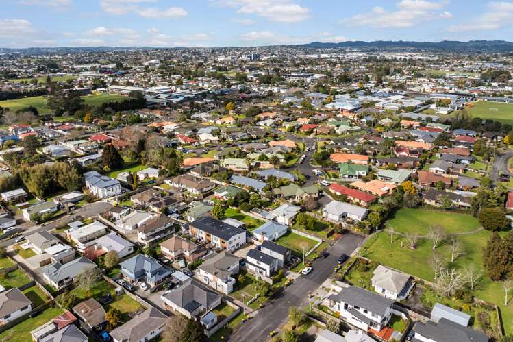 4/10 Alan Avenue Henderson_11