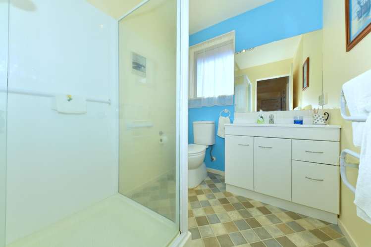 4/108 Yaldhurst Road Sockburn_6