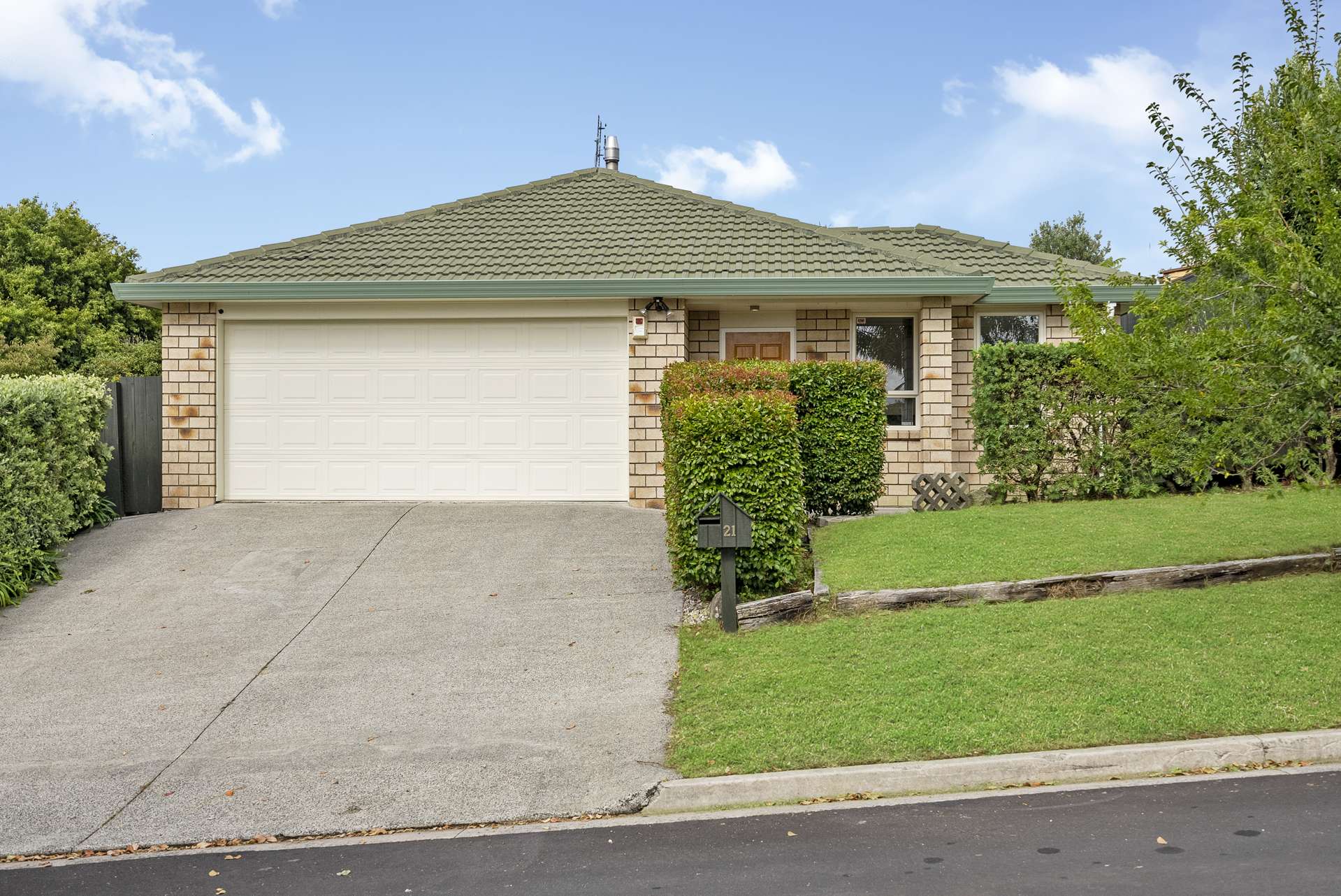 21 Les Marston Place Pukekohe_0