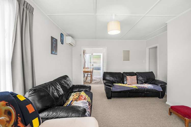 200 Waddington Drive Naenae_10