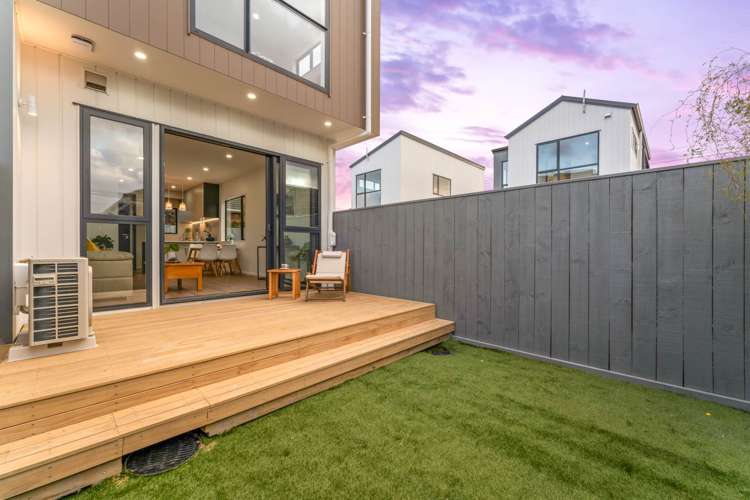 1,5,7/113 Flanshaw Road Te Atatu South_29