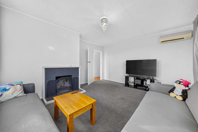 10 Surrey Street Solway_8
