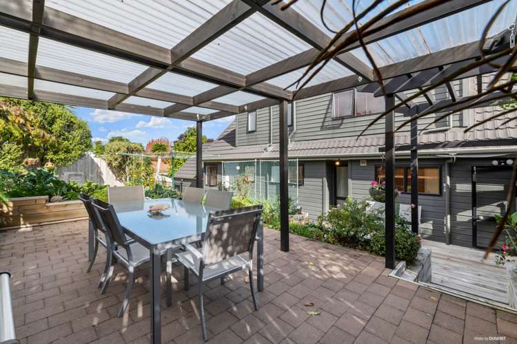 32 Orinda Close Botany Downs_8