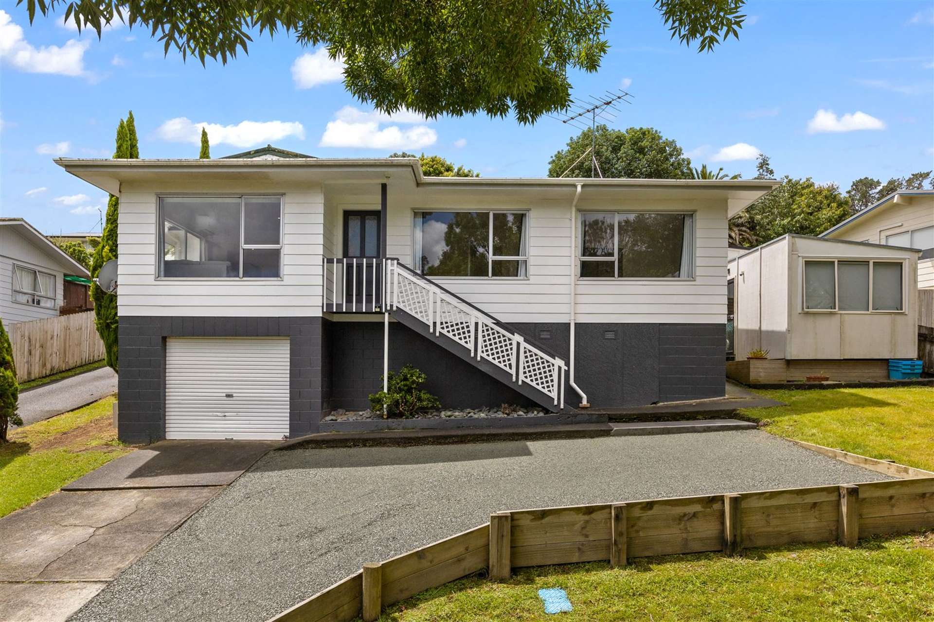 16 William Hadlow Place Hatfields Beach_0