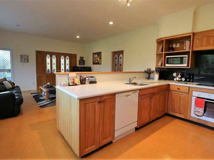 64 Richmond Road Carterton_8