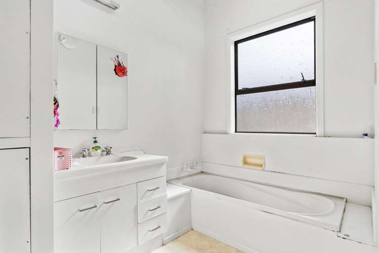 37 Peter Buck Road New Windsor_14