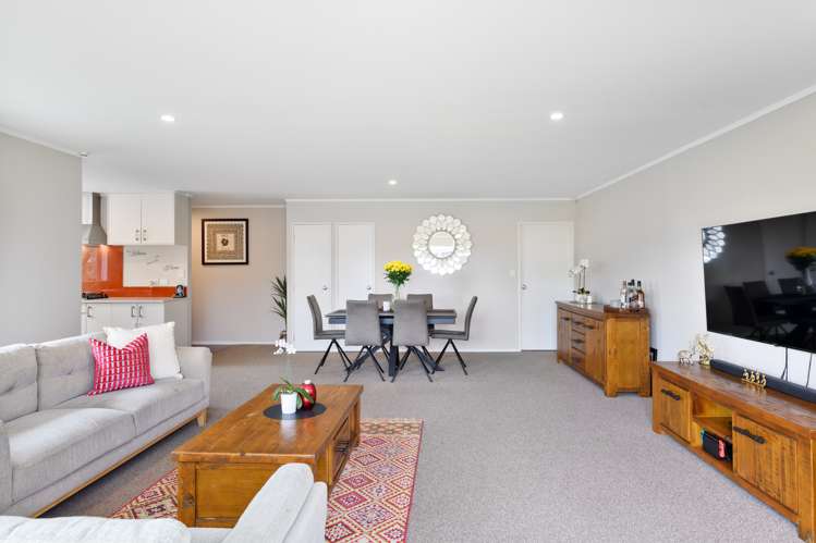 70 Kelman Road Kelston_6