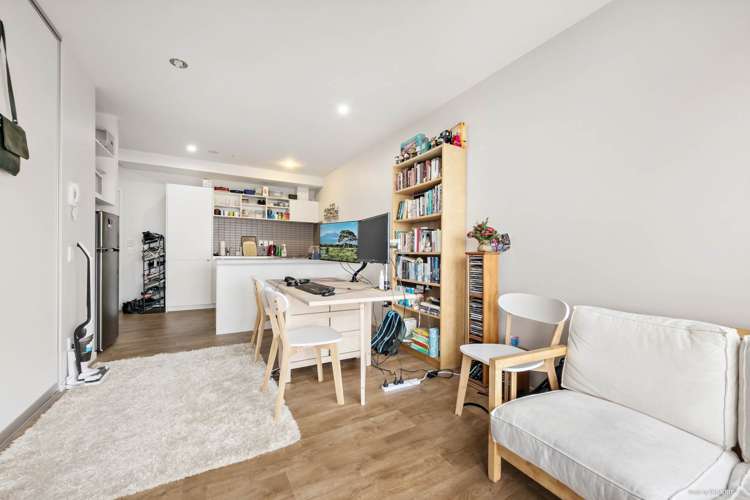 709/20 Mccrae Way New Lynn_2