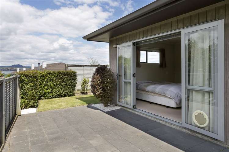 10 March Brown Place Nukuhau_12