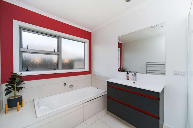 26 Chestnut Close Kelvin Grove_22