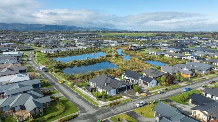 7 Blunden Road Lincoln_34