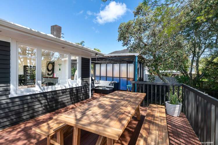 293 Glengarry Road Glen Eden_5