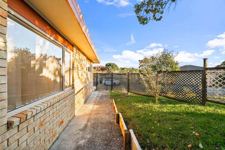 28 Ginders Drive Massey_15