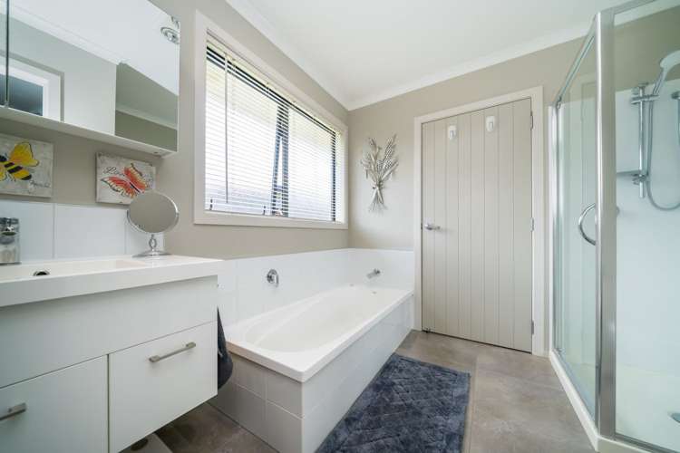 7 Lorenzo Place Kelvin Grove_14