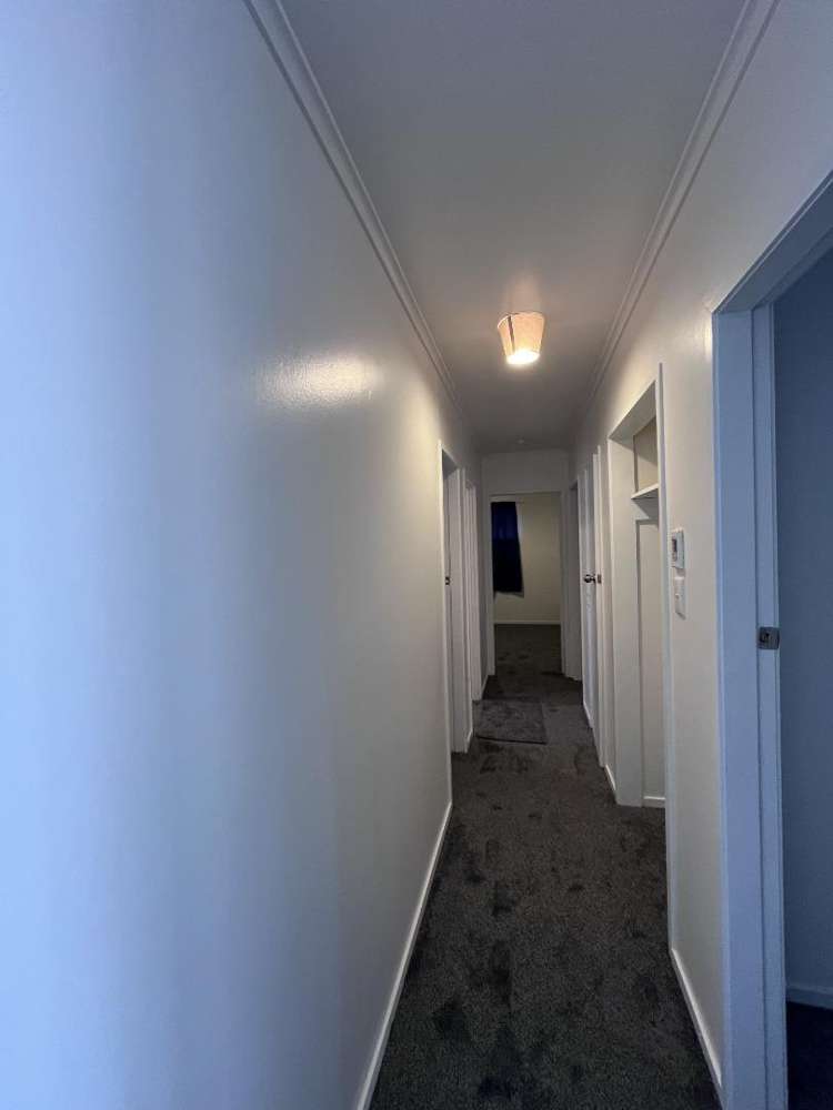 79 Cobham Crescent Kelston_2