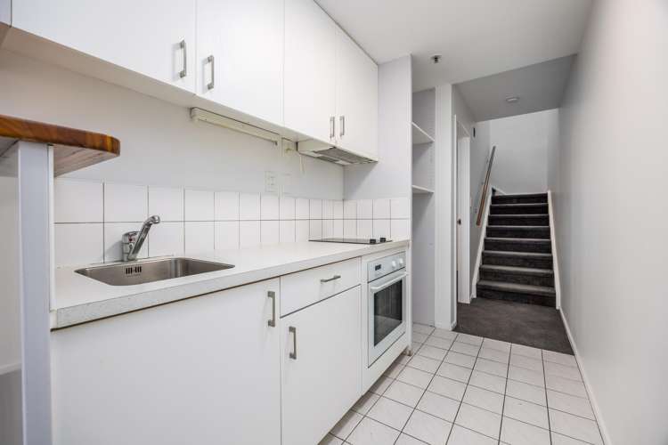 13B/3 Whitaker Place Auckland Central_6