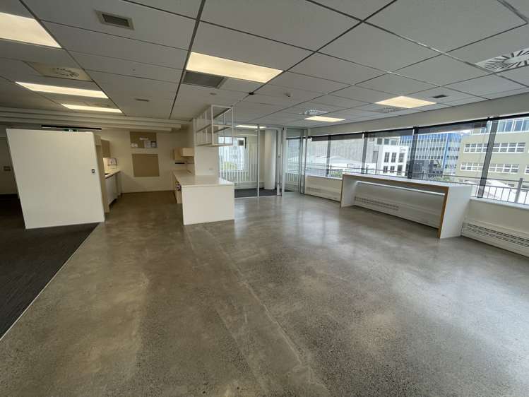 187 Broadway Newmarket_1