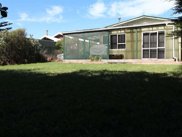 83 Park Avenue Waitarere Beach_15