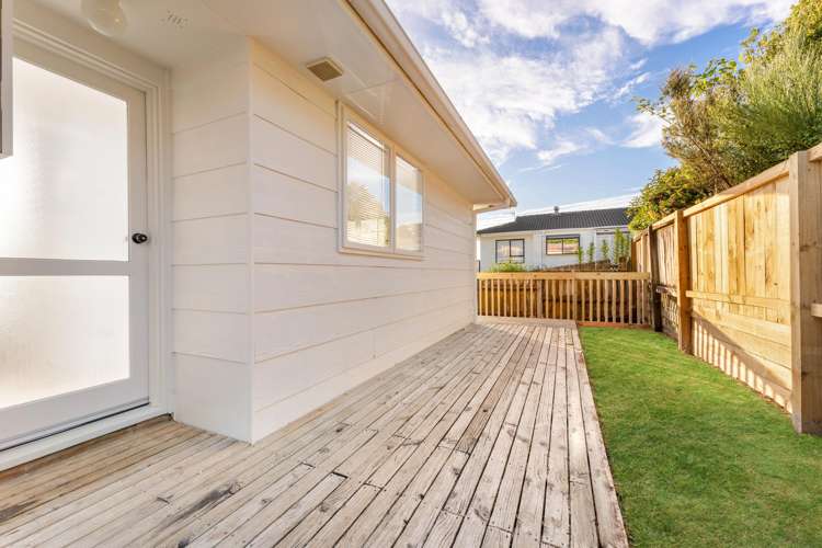 10 Hueglow Rise West Harbour_13