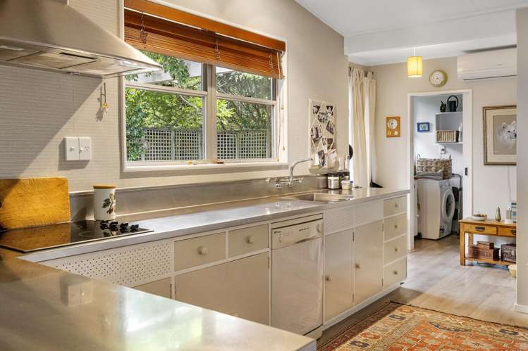 16 Crowther Terrace Hilltop_11