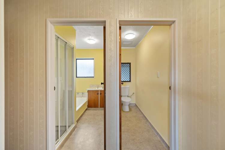 2/4 King Street Taradale_7