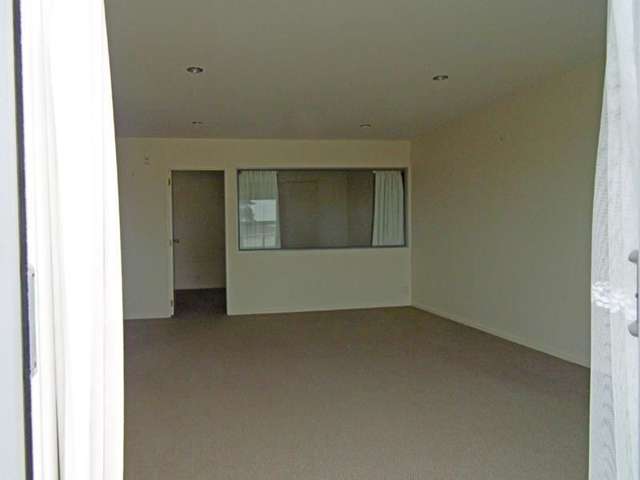 2i/86a Rockfield Road Penrose_3