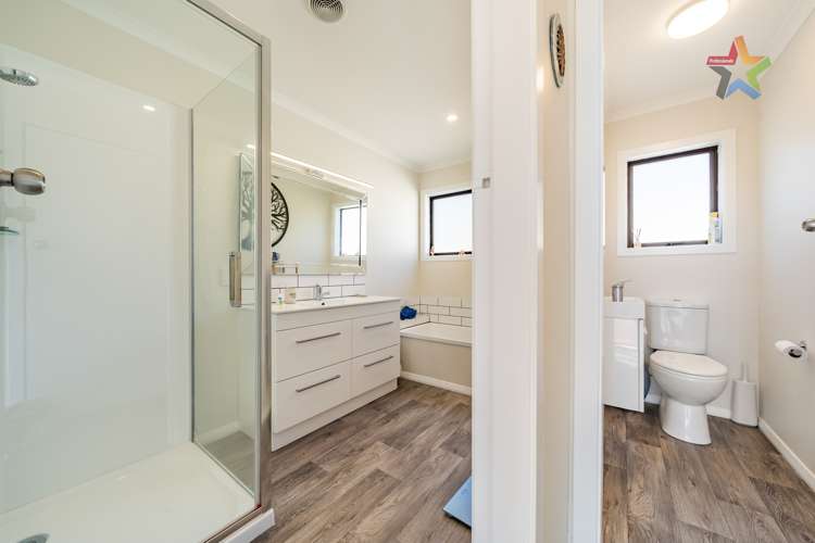 13 Lees Grove Wainuiomata_15